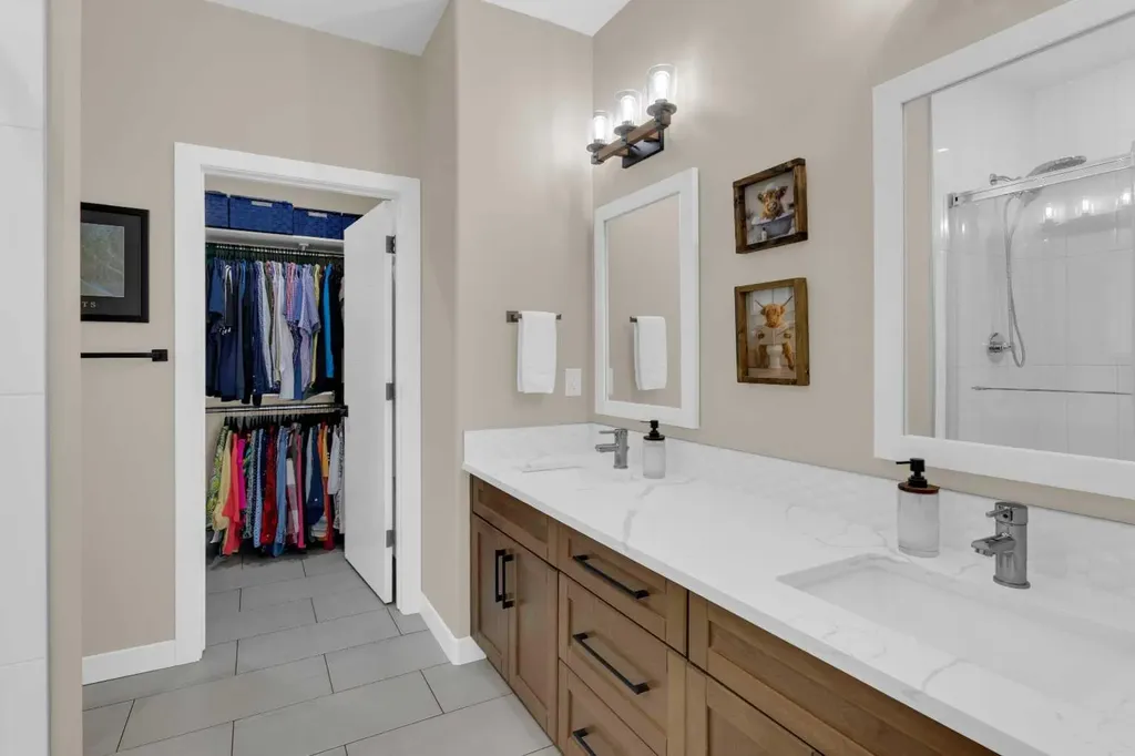 79 Vincent Crescent Olds AB T2H0G8