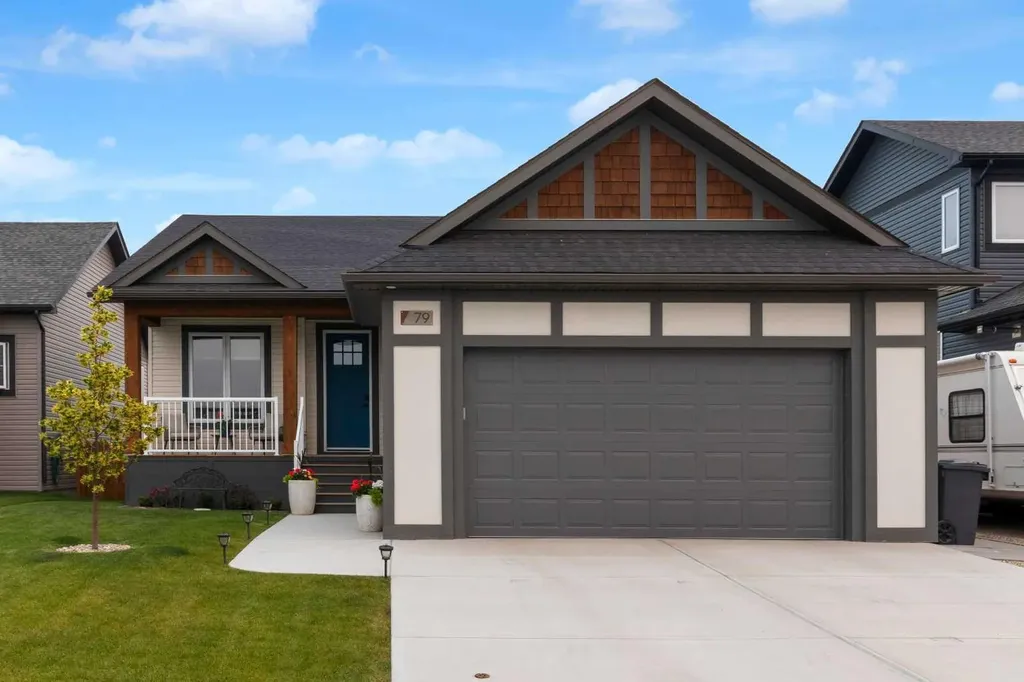 79 Vincent Crescent Olds AB T2H0G8