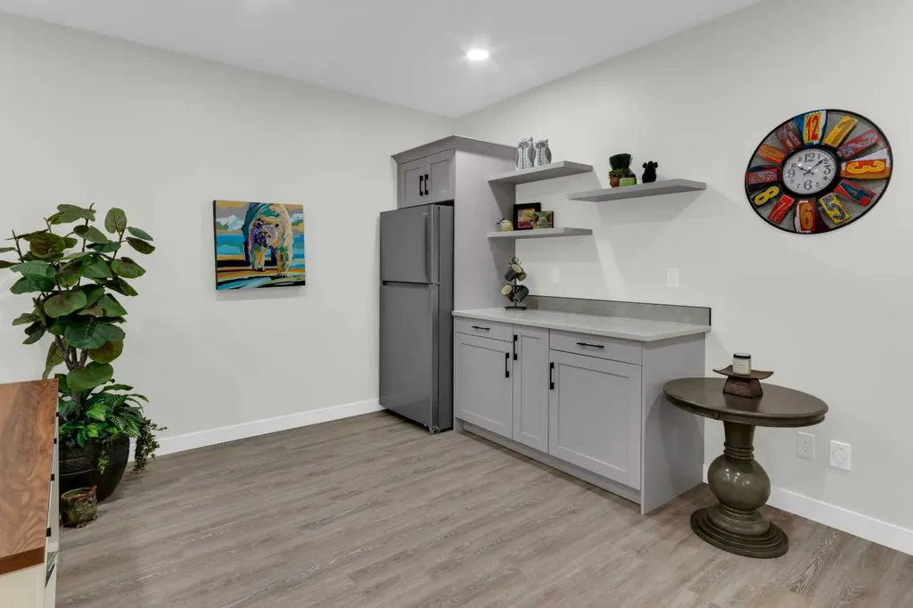 79 Vincent Crescent Olds AB T2H0G8