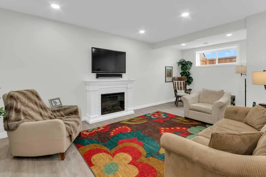 79 Vincent Crescent Olds AB T2H0G8