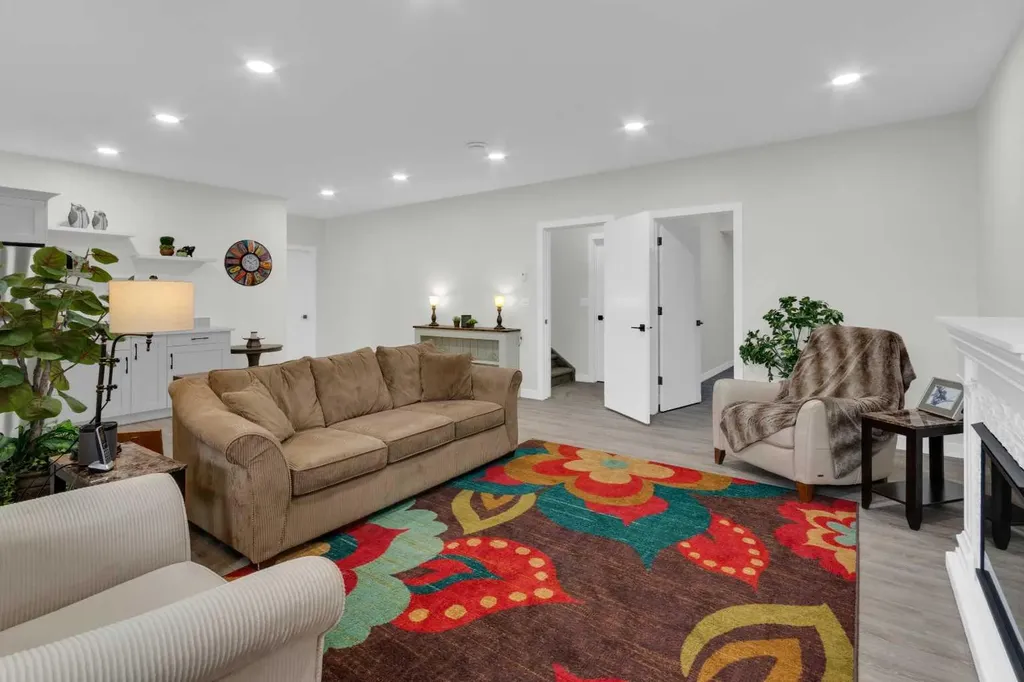79 Vincent Crescent Olds AB T2H0G8