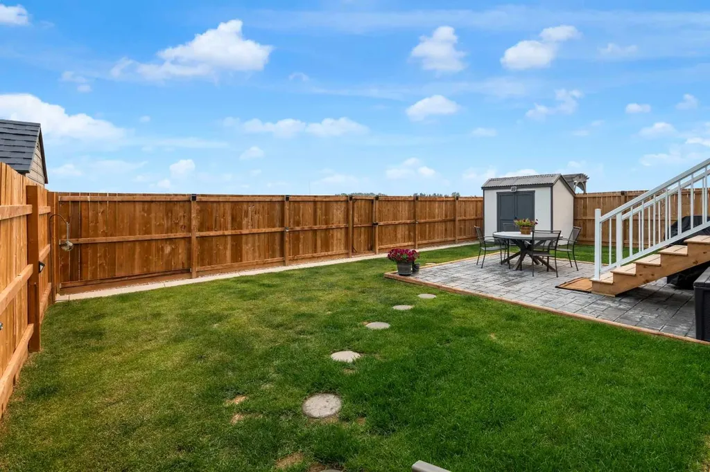 79 Vincent Crescent Olds AB T2H0G8