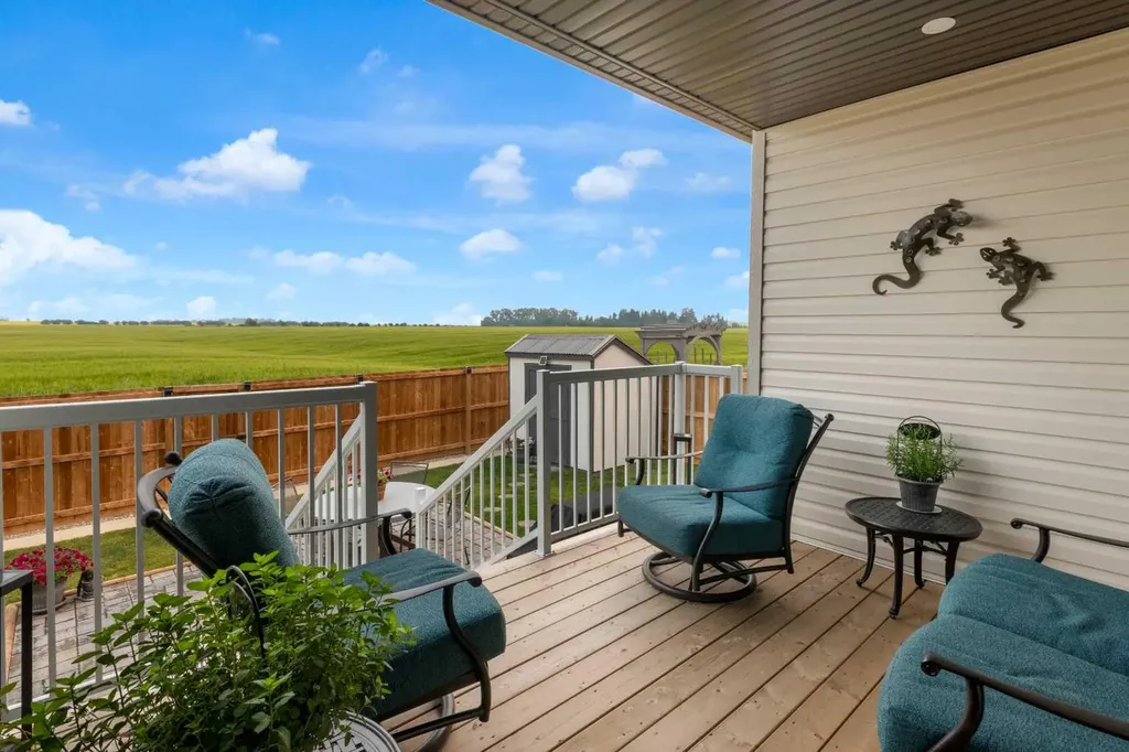79 Vincent Crescent Olds AB T2H0G8