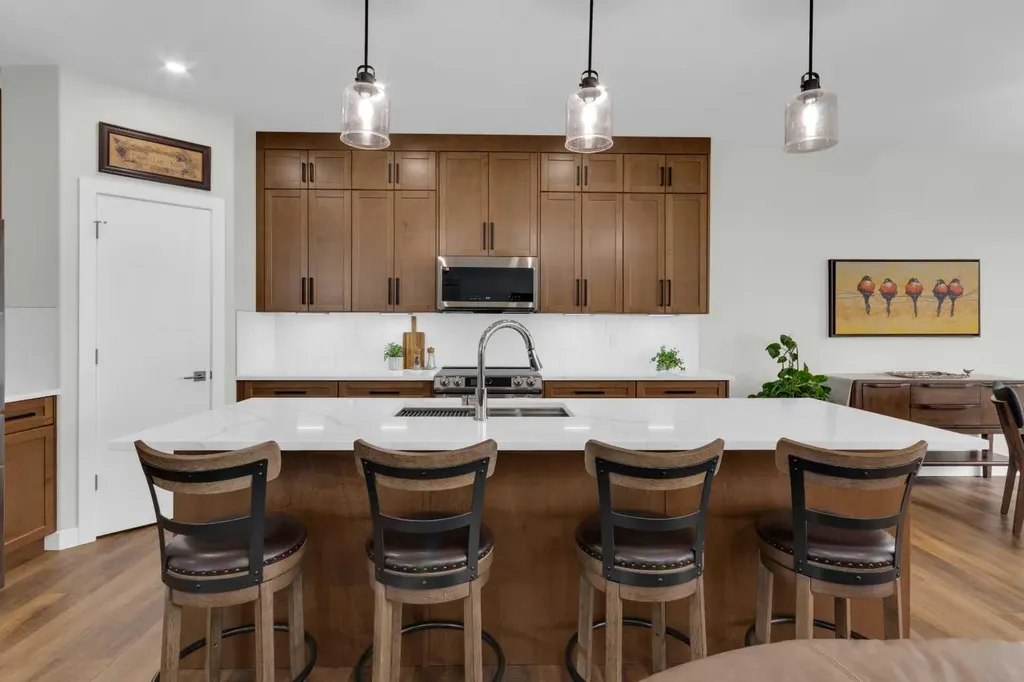 79 Vincent Crescent Olds AB T2H0G8