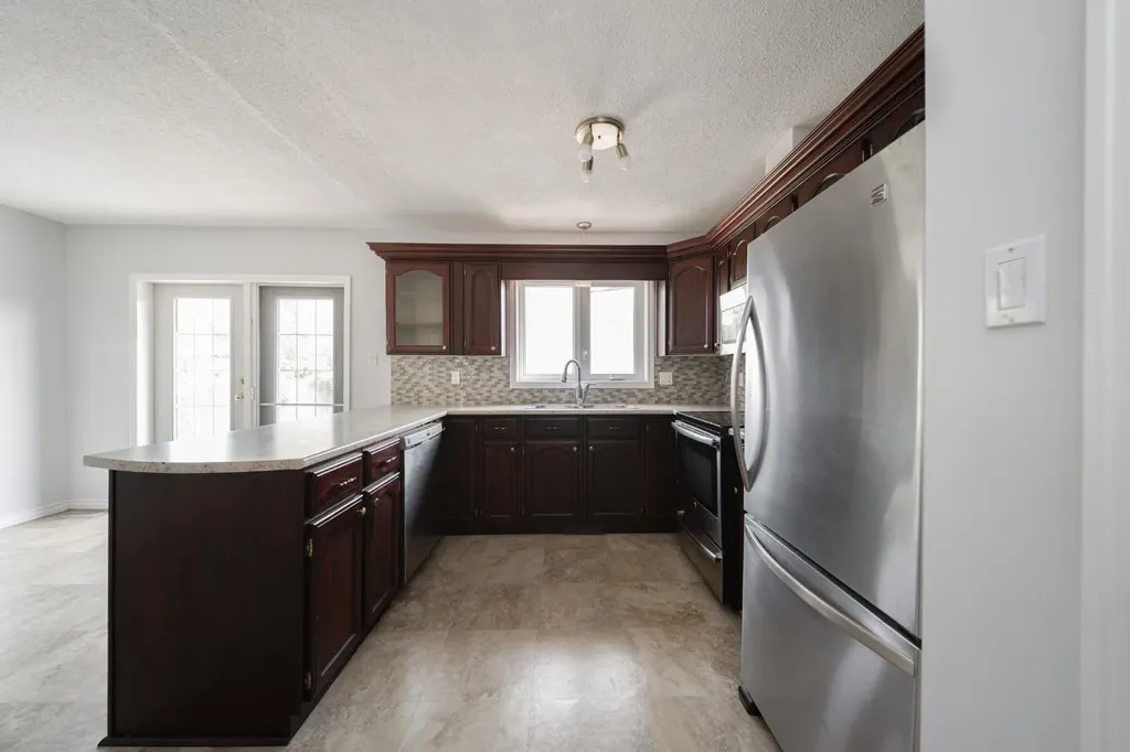157 Torrie Crescent Fort Mcmurray AB T9K 1J7