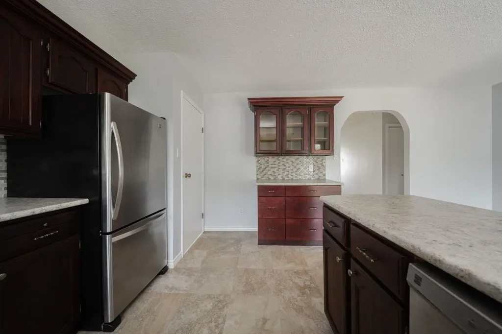 157 Torrie Crescent Fort Mcmurray AB T9K 1J7