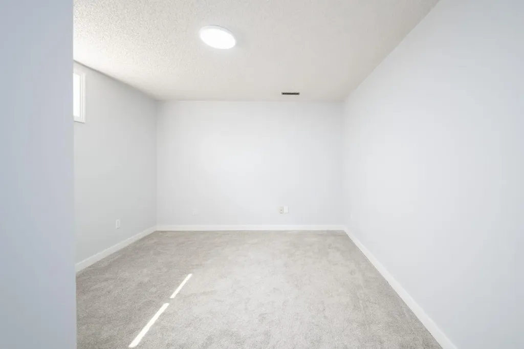 157 Torrie Crescent Fort Mcmurray AB T9K 1J7