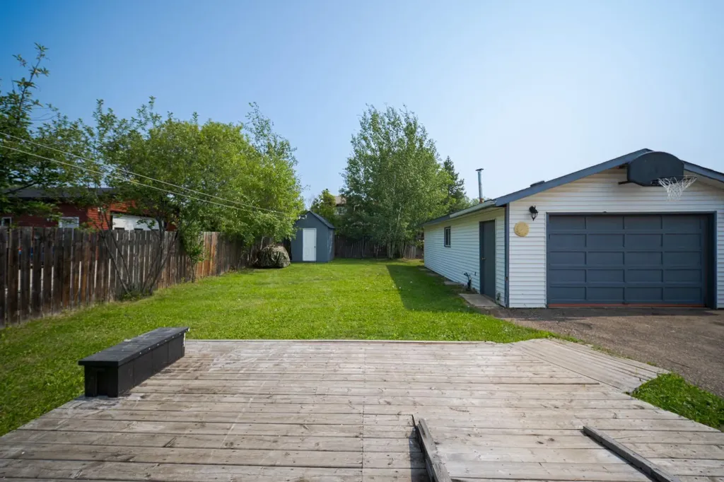 157 Torrie Crescent Fort Mcmurray AB T9K 1J7