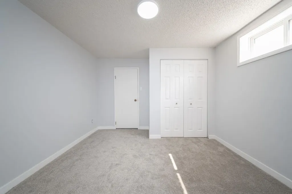157 Torrie Crescent Fort Mcmurray AB T9K 1J7