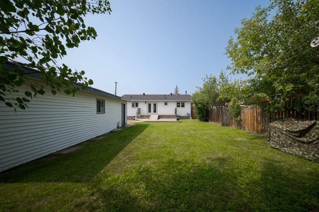 157 Torrie Crescent Fort Mcmurray AB T9K 1J7