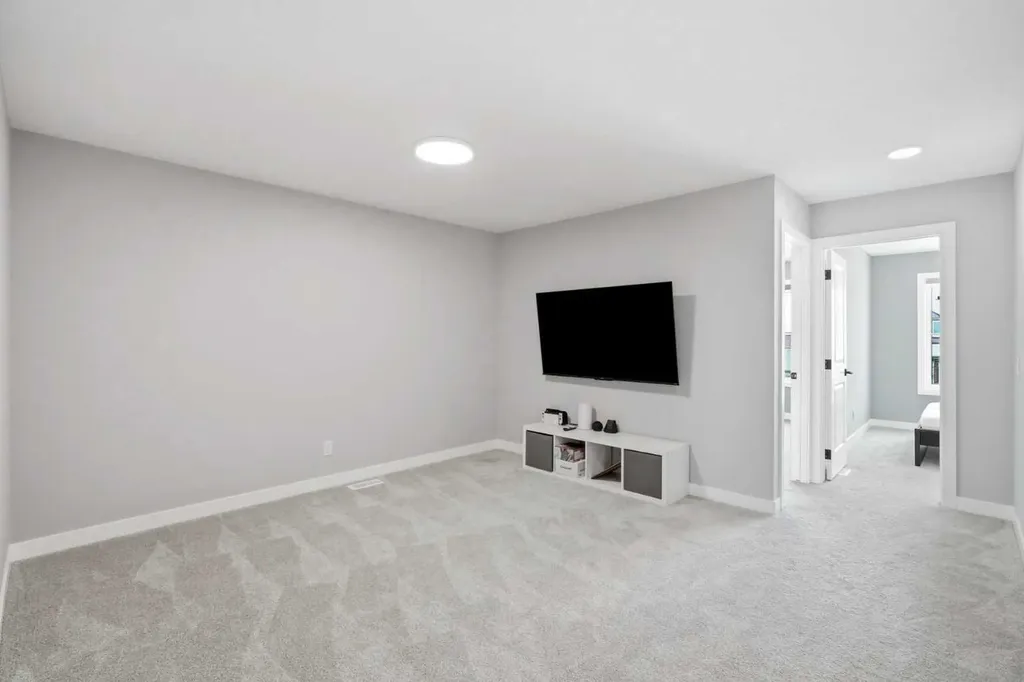 143 Belvedere Crescent SE Calgary AB T2A7Y5