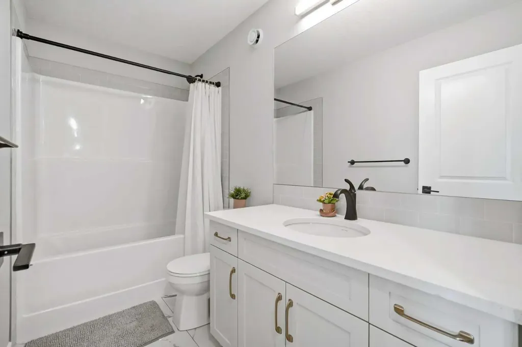 143 Belvedere Crescent SE Calgary AB T2A7Y5