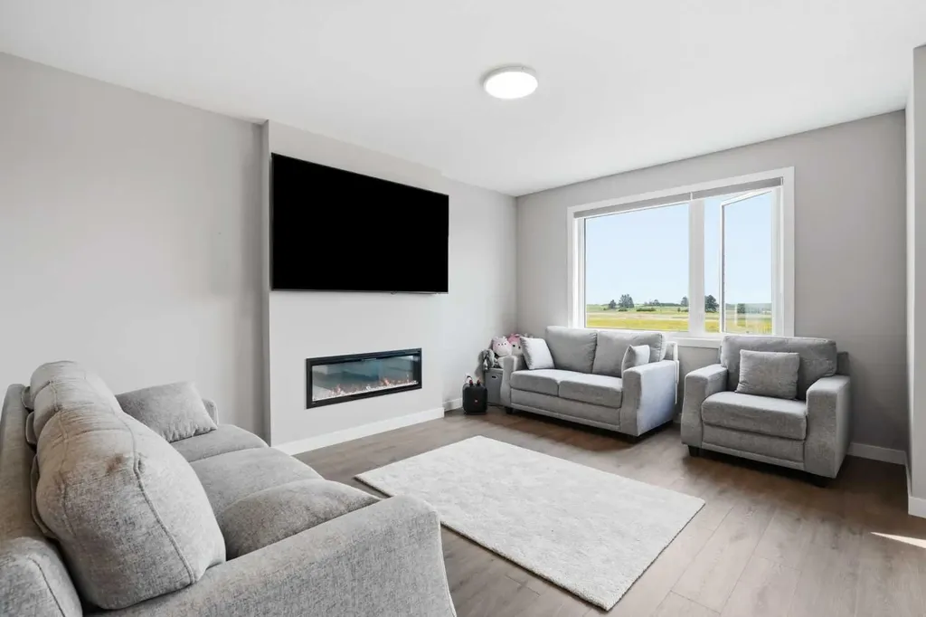 143 Belvedere Crescent SE Calgary AB T2A7Y5