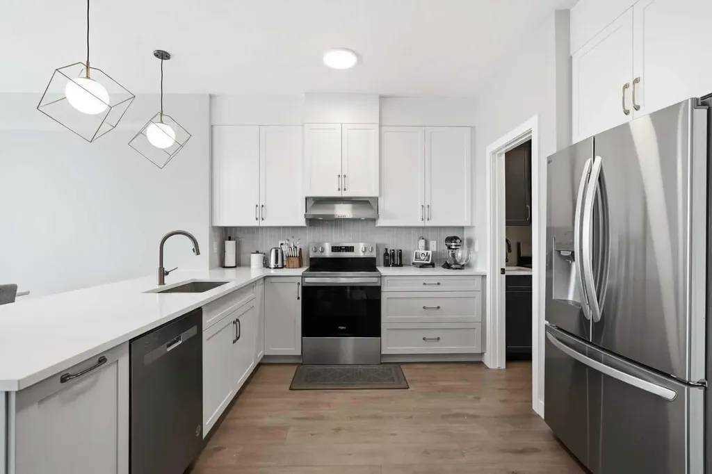 143 Belvedere Crescent SE Calgary AB T2A7Y5