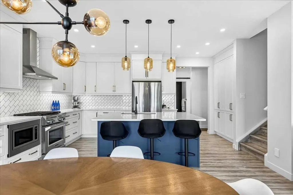 188 Belmont Terrace SW Calgary AB T2X 4H2