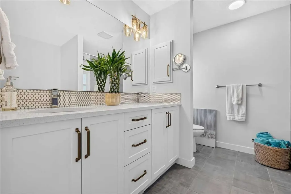 188 Belmont Terrace SW Calgary AB T2X 4H2