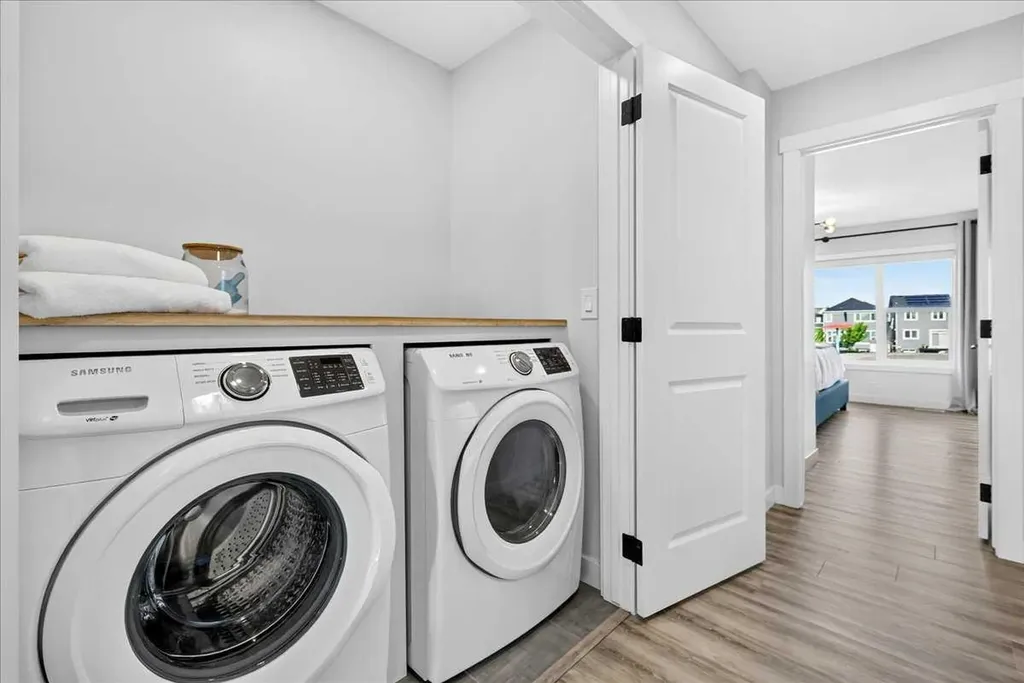 188 Belmont Terrace SW Calgary AB T2X 4H2