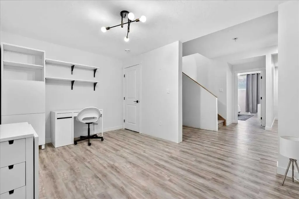 188 Belmont Terrace SW Calgary AB T2X 4H2