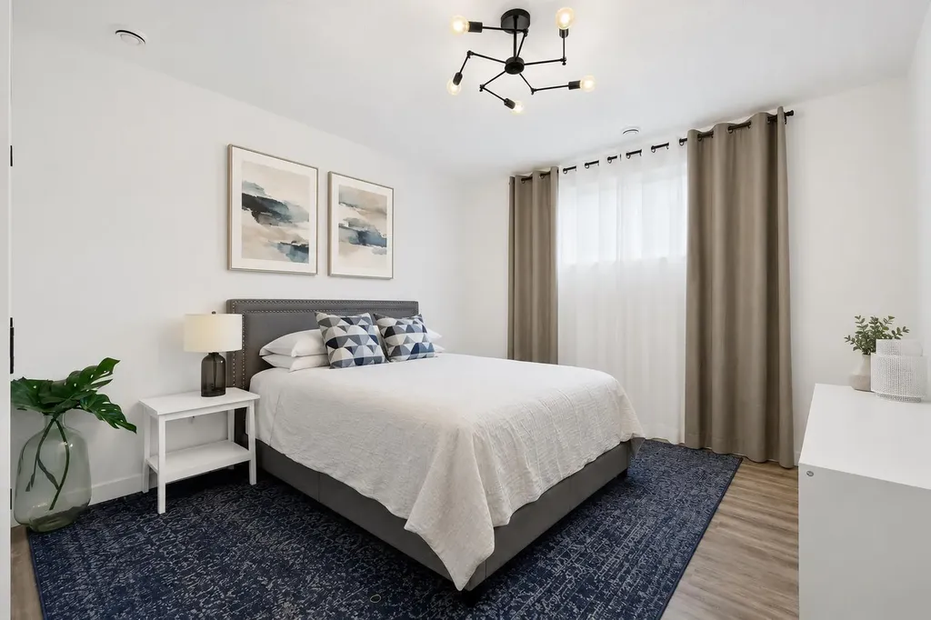 188 Belmont Terrace SW Calgary AB T2X 4H2