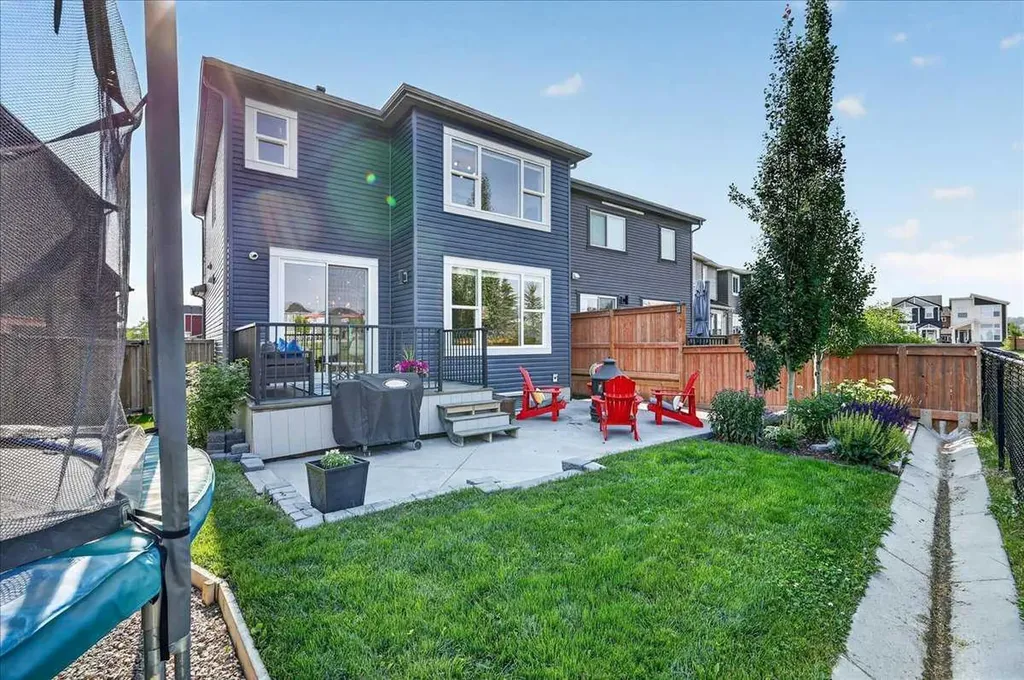 188 Belmont Terrace SW Calgary AB T2X 4H2