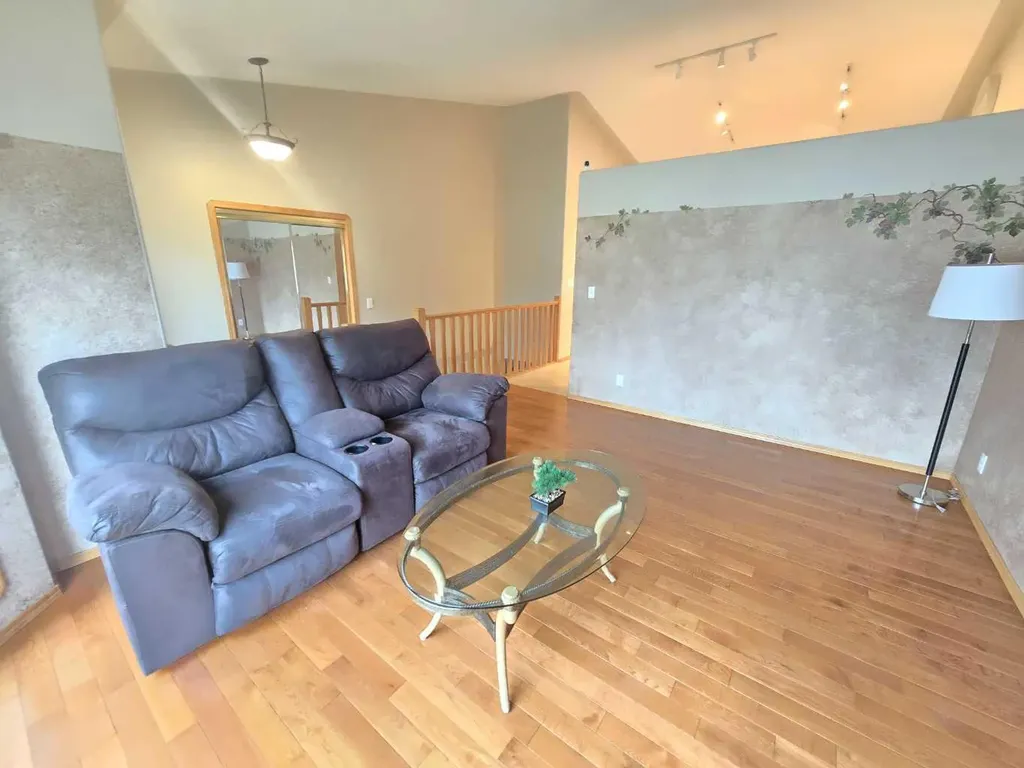 12 Archibald Crescent Red Deer AB T4R 2X3