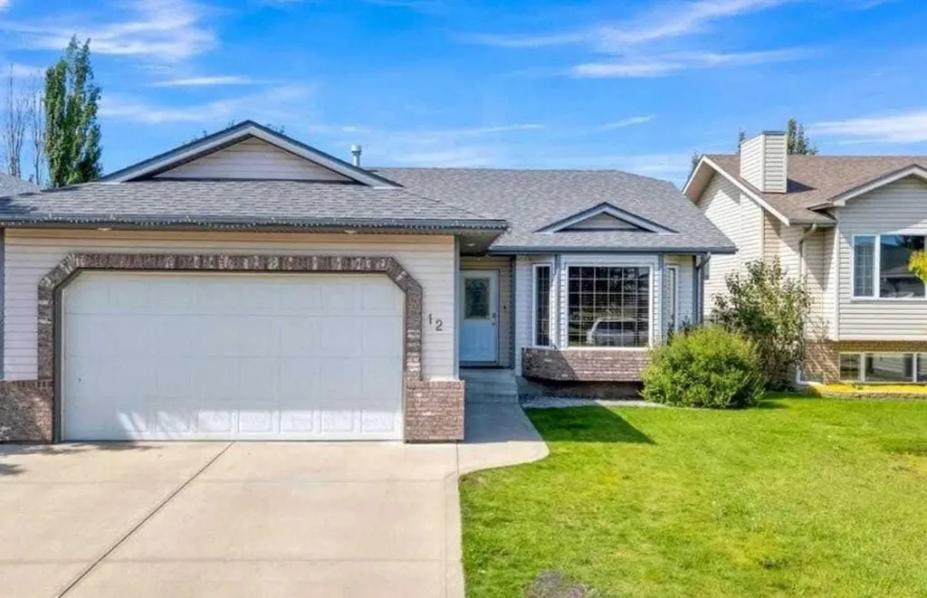12 Archibald Crescent Red Deer AB T4R 2X3