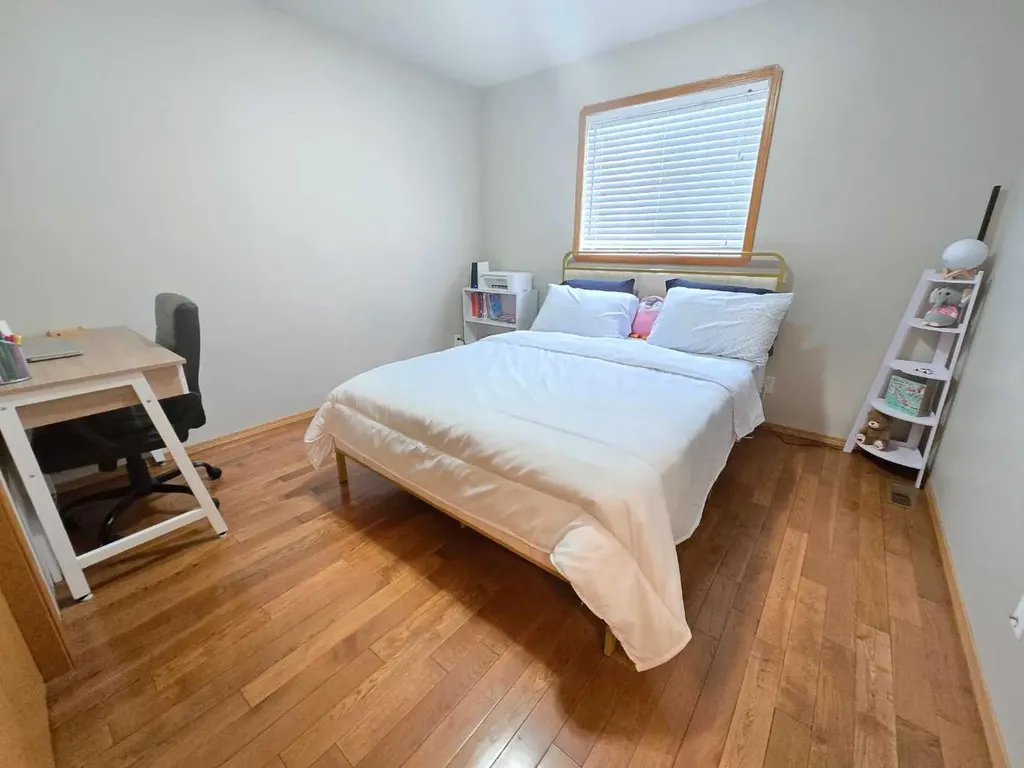 12 Archibald Crescent Red Deer AB T4R 2X3