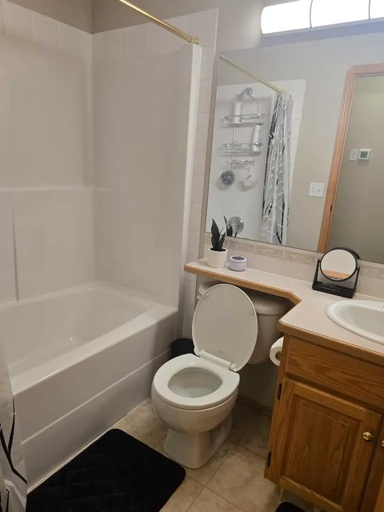 12 Archibald Crescent Red Deer AB T4R 2X3