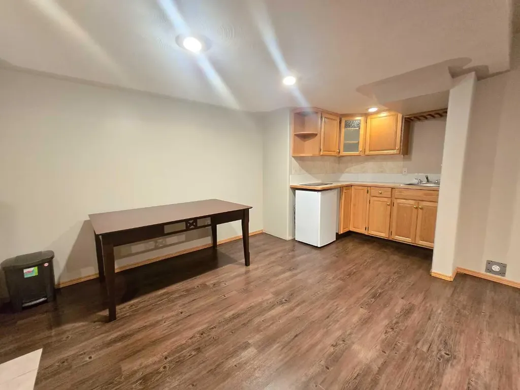 12 Archibald Crescent Red Deer AB T4R 2X3