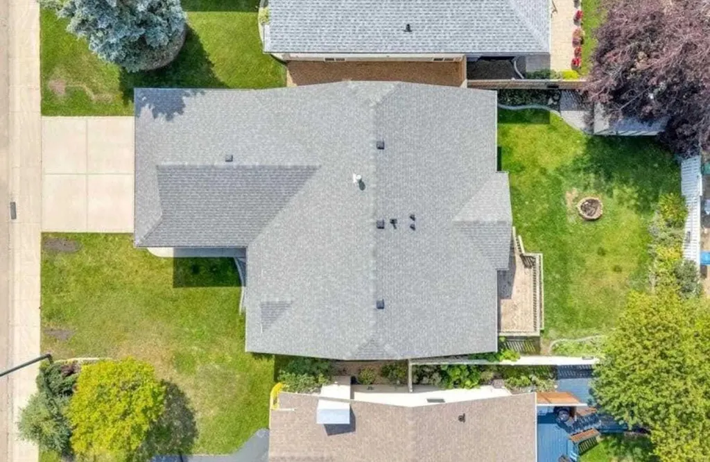 12 Archibald Crescent Red Deer AB T4R 2X3