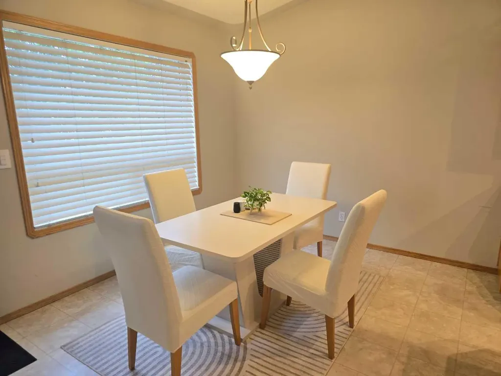 12 Archibald Crescent Red Deer AB T4R 2X3