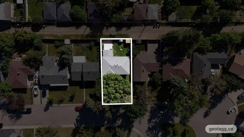 52 Fay Road SE Calgary AB T2H 1H4