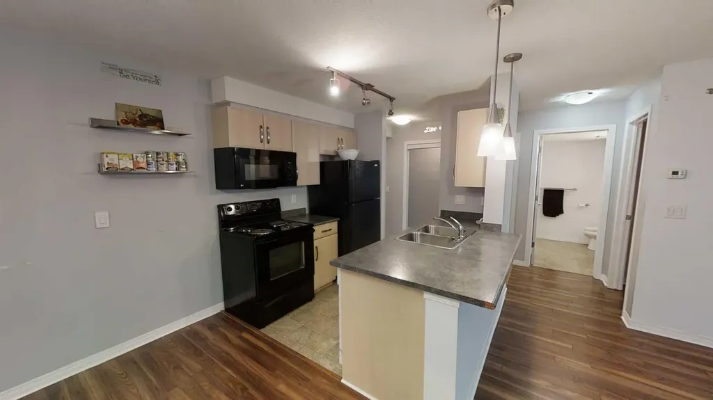 9124 96 Avenue Grande Prairie AB T8X0A1
