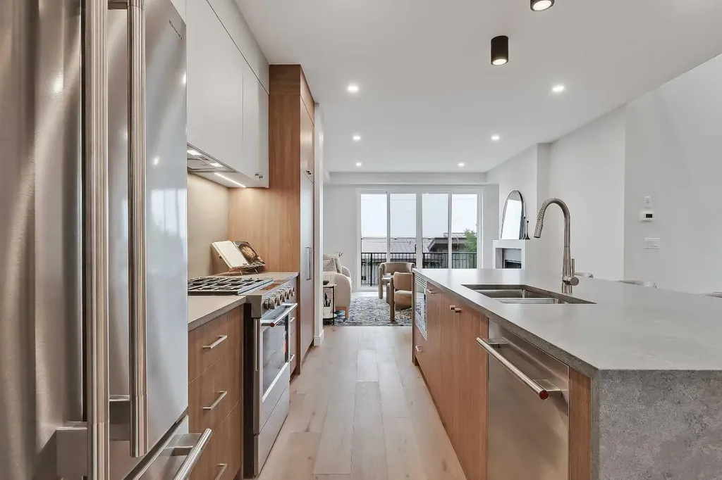 4320 Centre A Street NE Calgary AB T2E 3B1