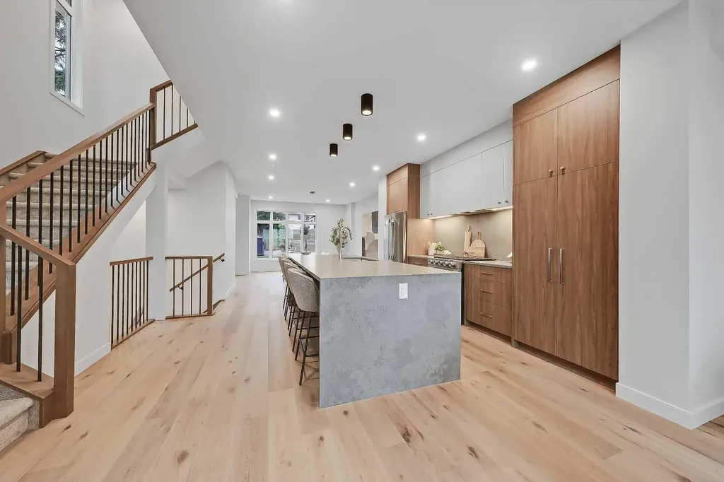4320 Centre A Street NE Calgary AB T2E 3B1