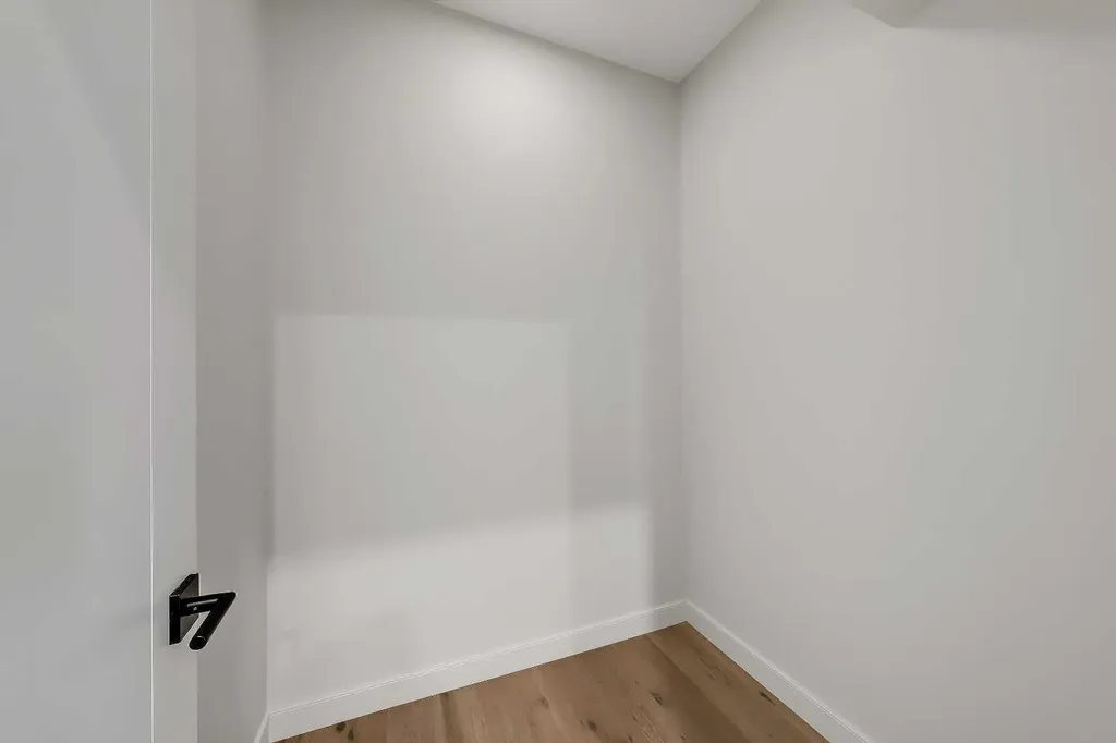 4320 Centre A Street NE Calgary AB T2E 3B1