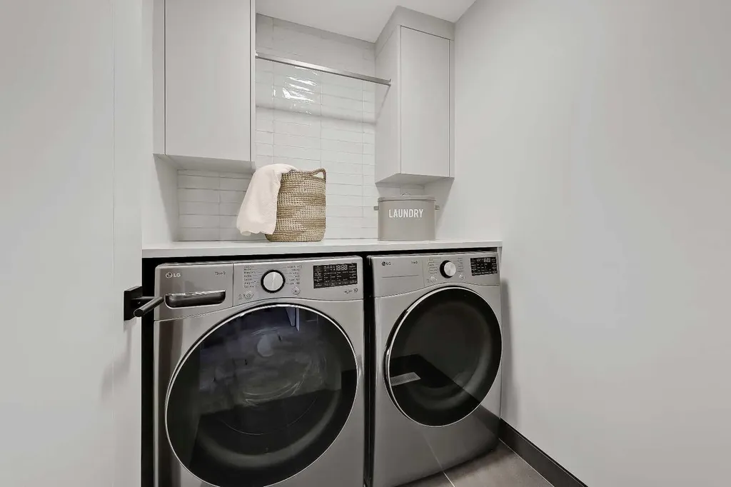 4320 Centre A Street NE Calgary AB T2E 3B1