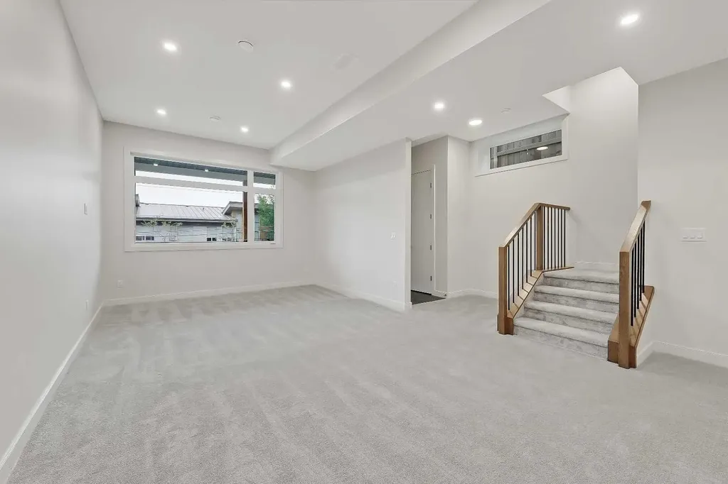 4320 Centre A Street NE Calgary AB T2E 3B1