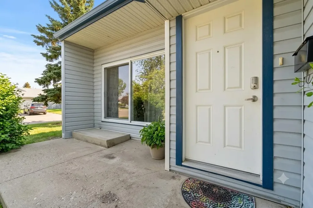 7201 Poplar Drive Grande Prairie AB T8V6S5