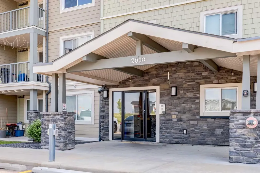 181 Skyview Ranch Manor NE Calgary AB T2N 0V2