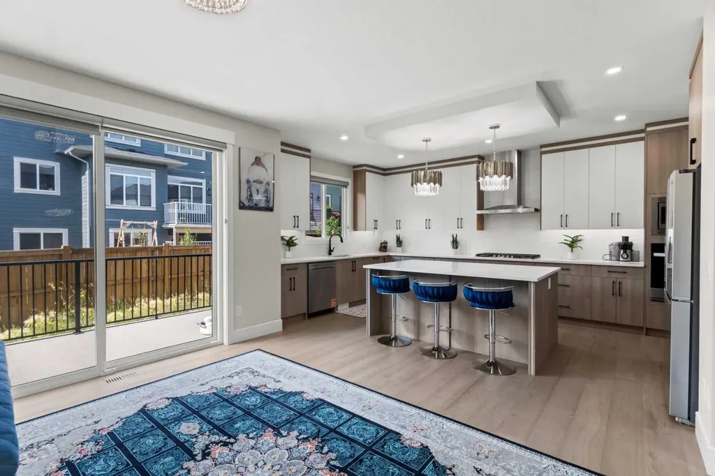 34 South Shore Bay Chestermere AB T1X 2S1