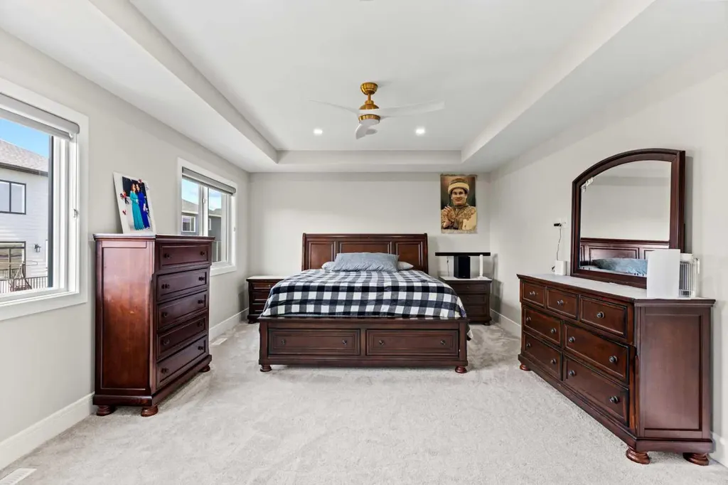34 South Shore Bay Chestermere AB T1X 2S1