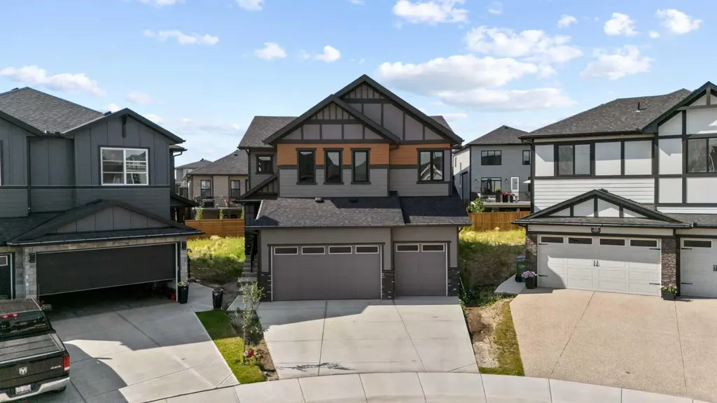 34 South Shore Bay Chestermere AB T1X 2S1