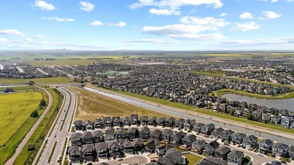 34 South Shore Bay Chestermere AB T1X 2S1