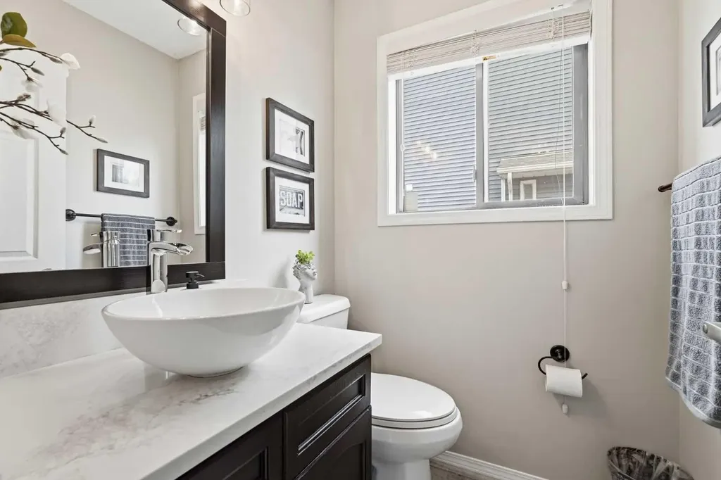 149 Riverglen Close SE Calgary AB T2C3W3