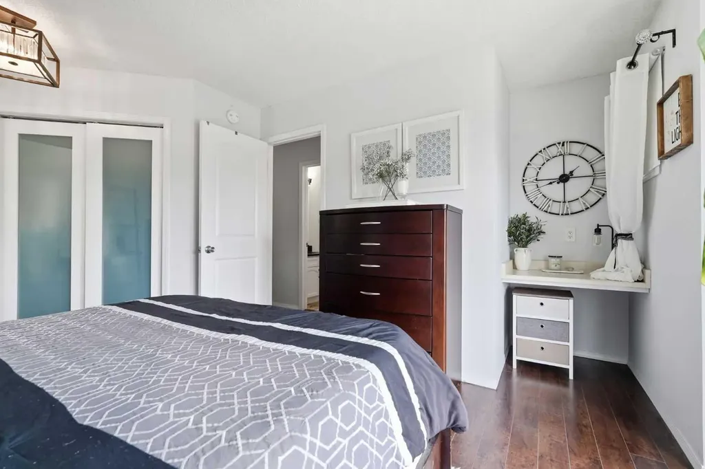 149 Riverglen Close SE Calgary AB T2C3W3