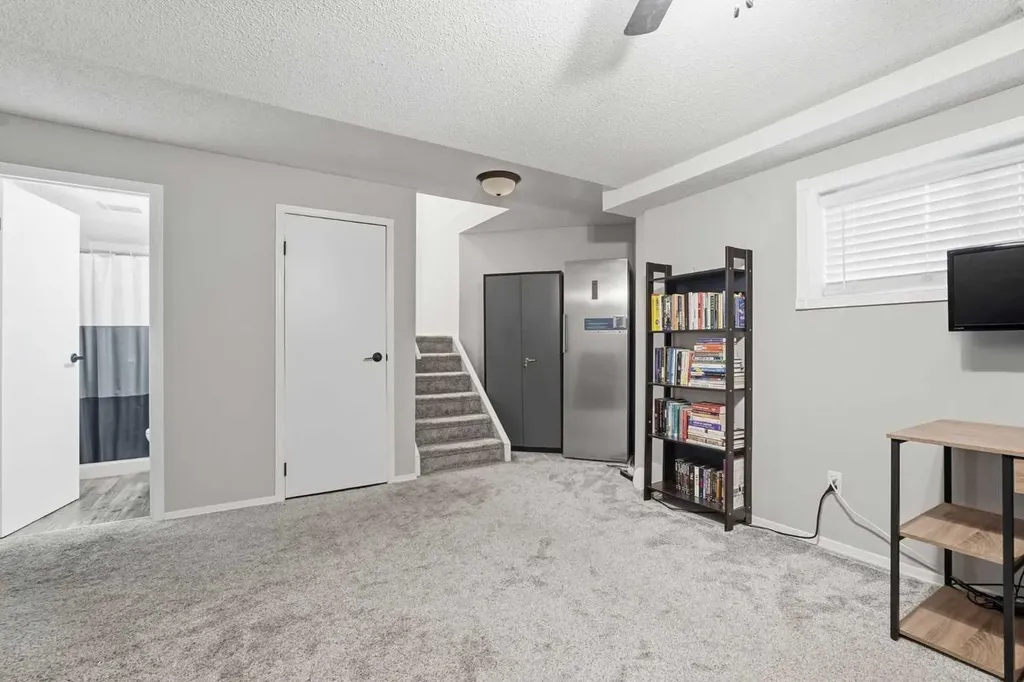 149 Riverglen Close SE Calgary AB T2C3W3