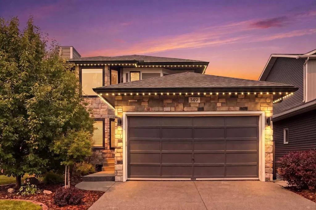 149 Riverglen Close SE Calgary AB T2C3W3