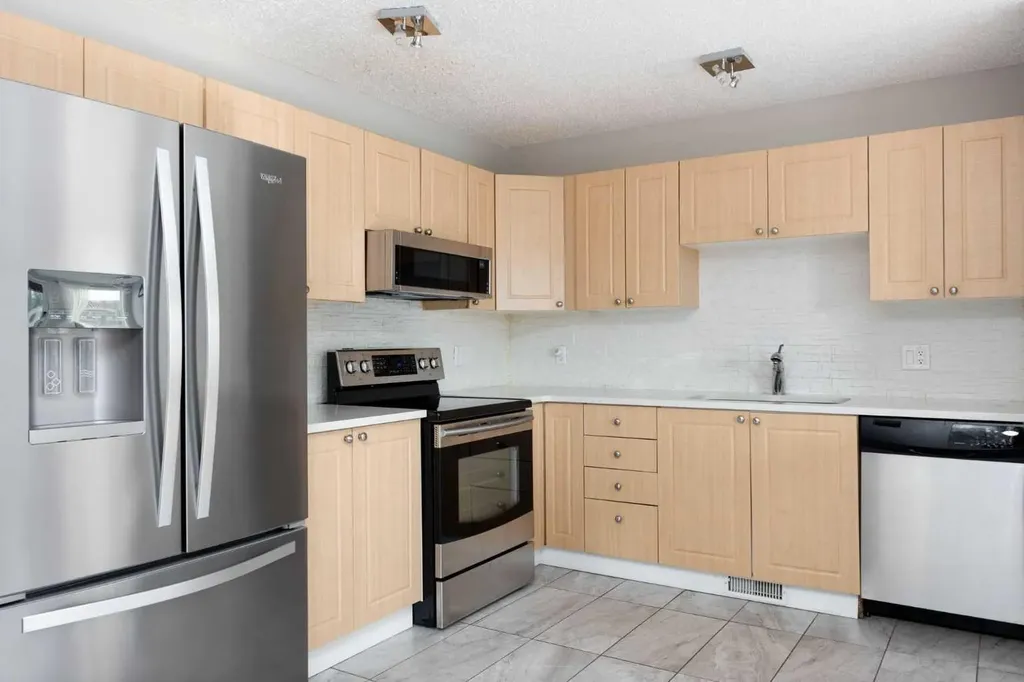 136 Kodiak Crescent Fort Mcmurray AB T9K 2L9