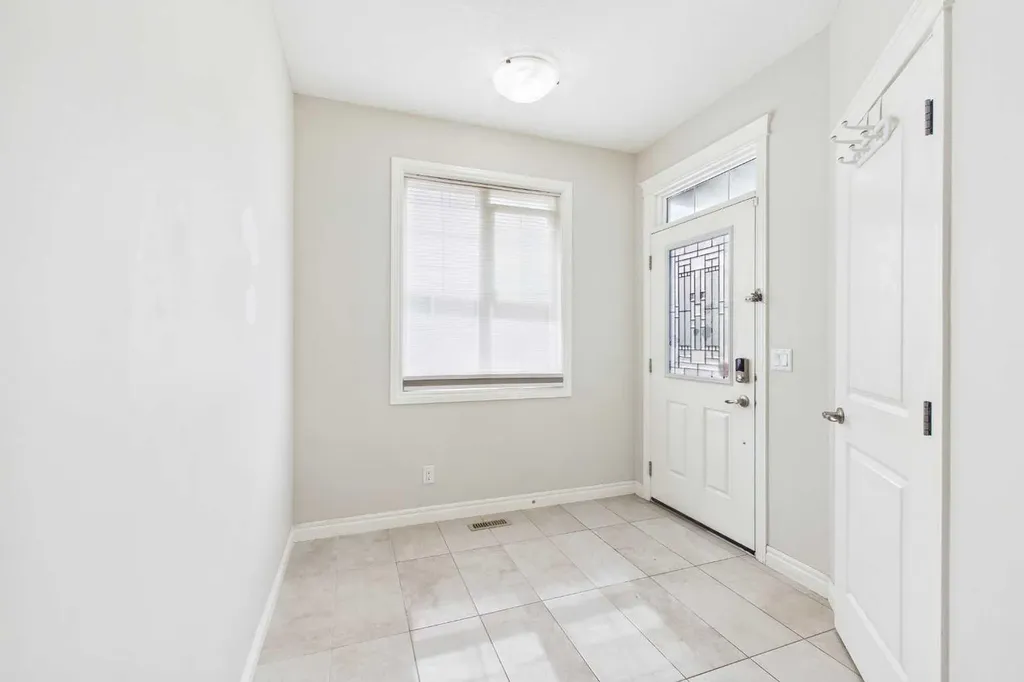 66 Nolanhurst Way NW Calgary AB T3R 0Z1
